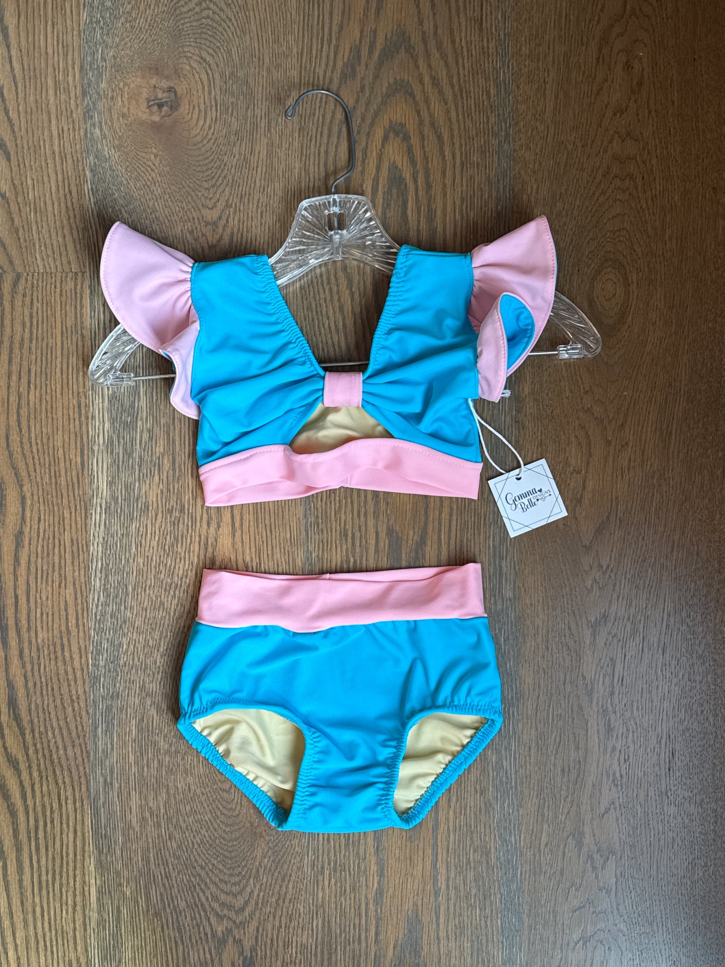 Sweetpea 2 piece with ruffled sleeves