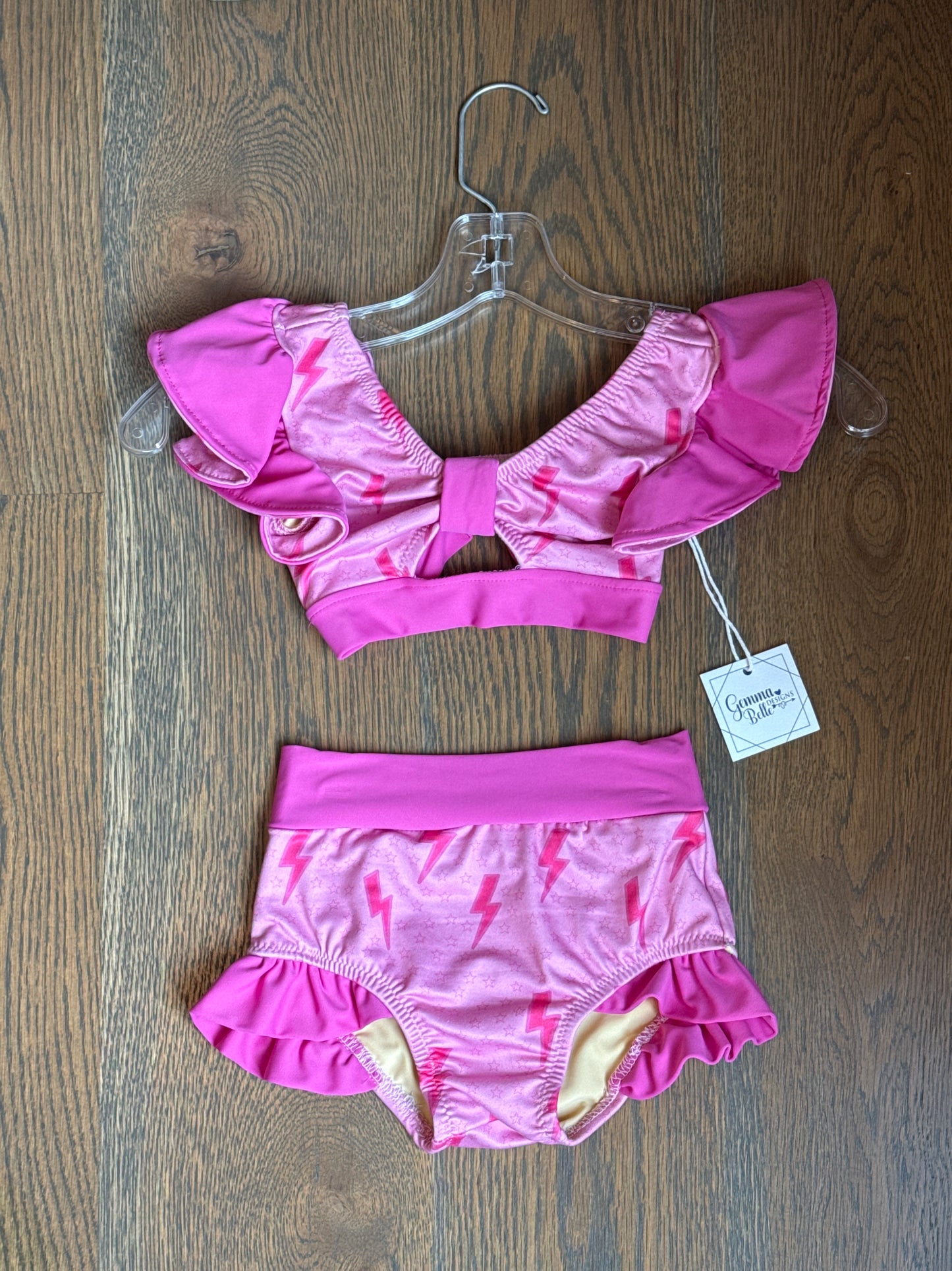 Sweetpea 2 piece with ruffled sleeves