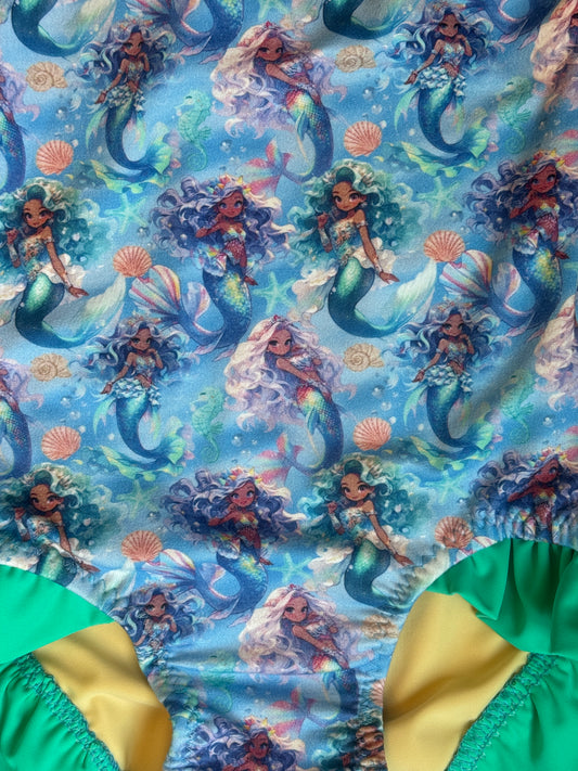 Aster Leo with leg ruffles