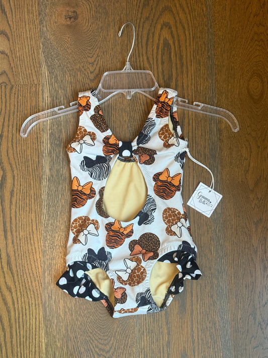 Sweetpea Leo with leg ruffles