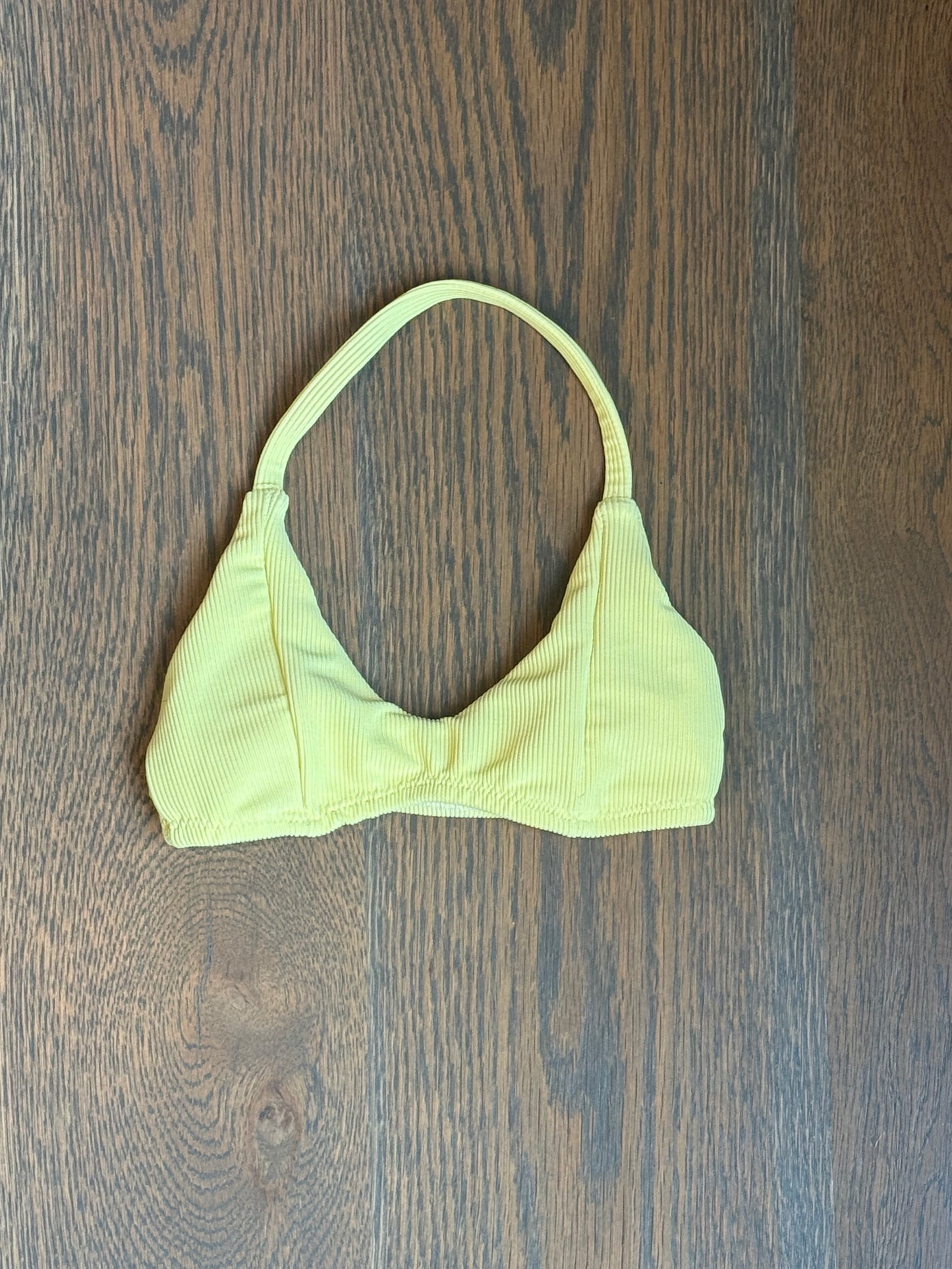 Single lotus top