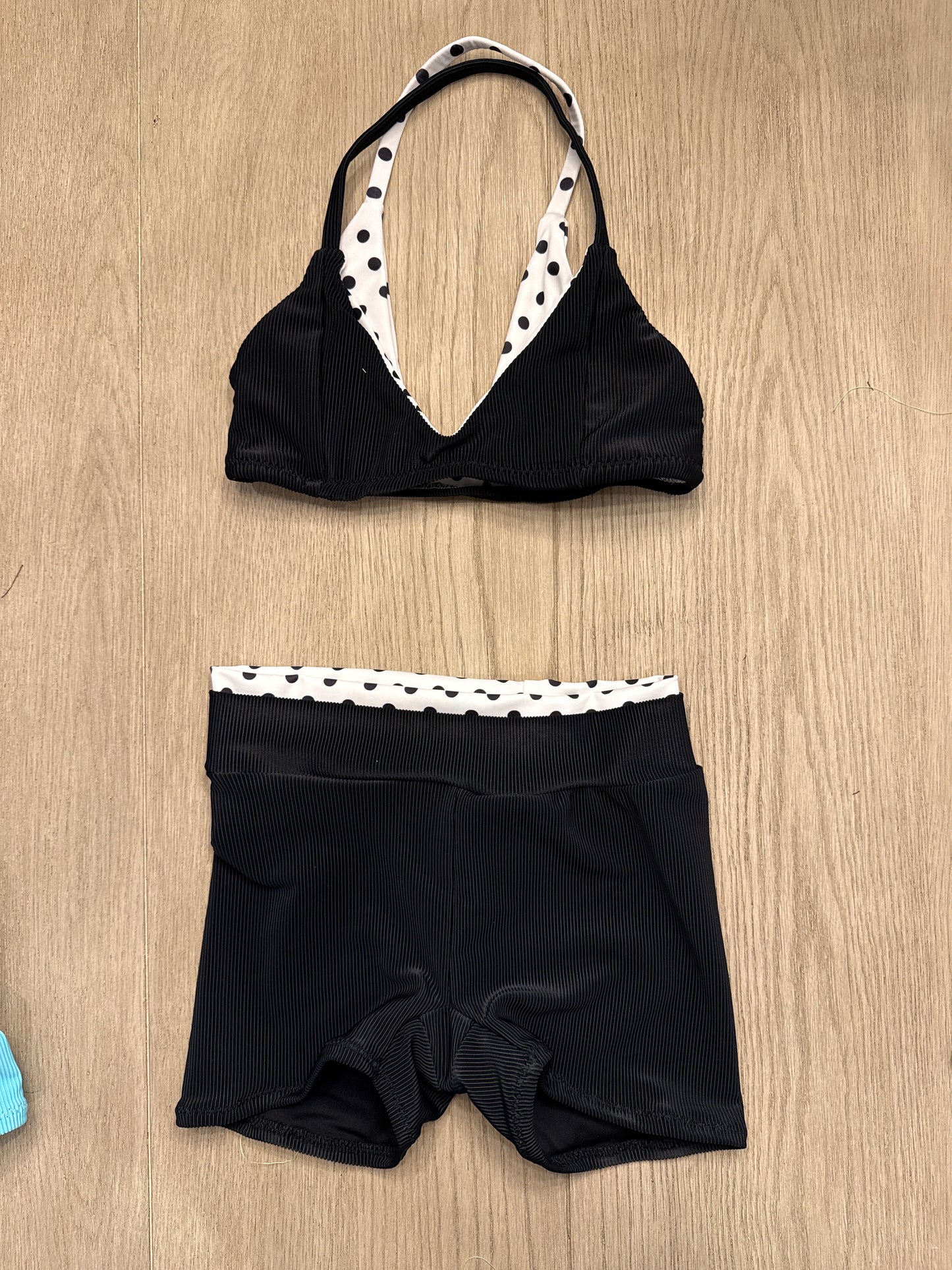 Lotus top & Double band bikers