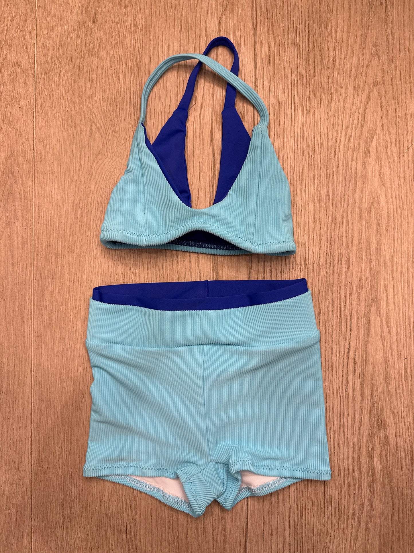 Lotus top & Double band bikers