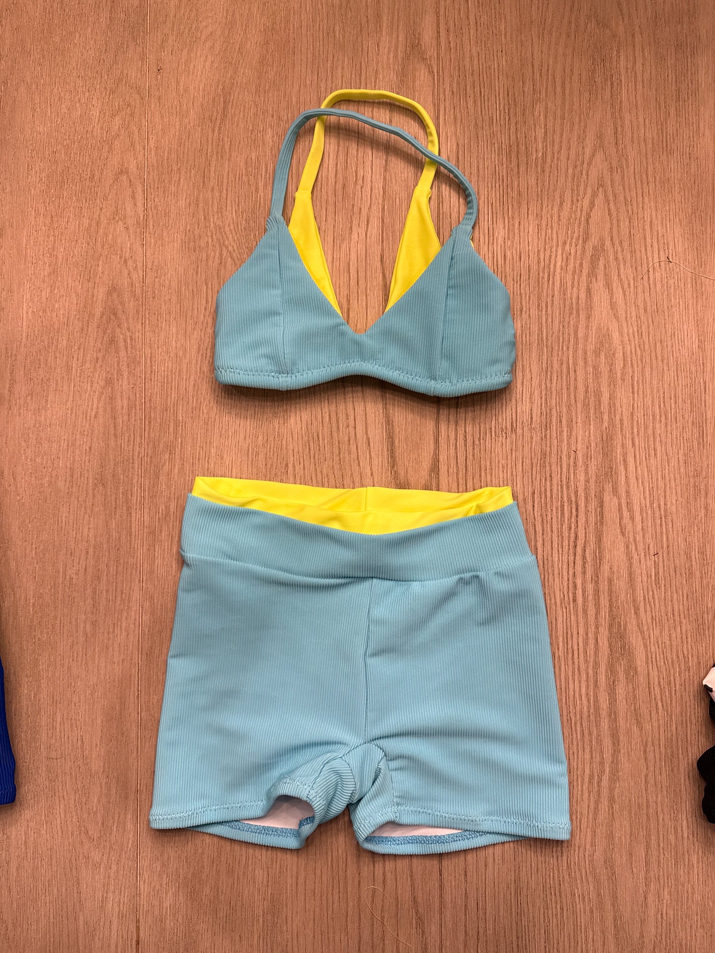 Lotus top & Double band bikers