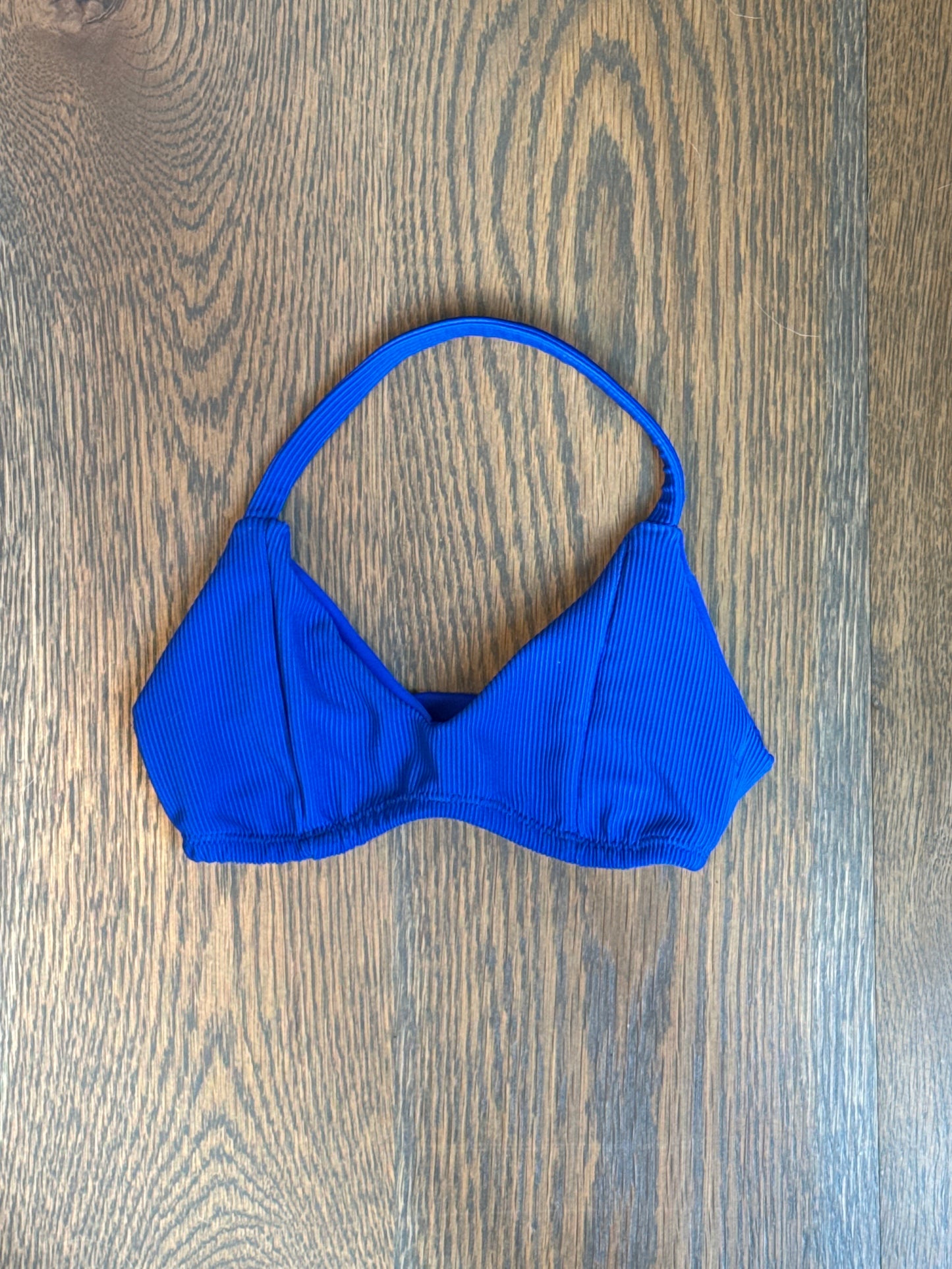 Single lotus top