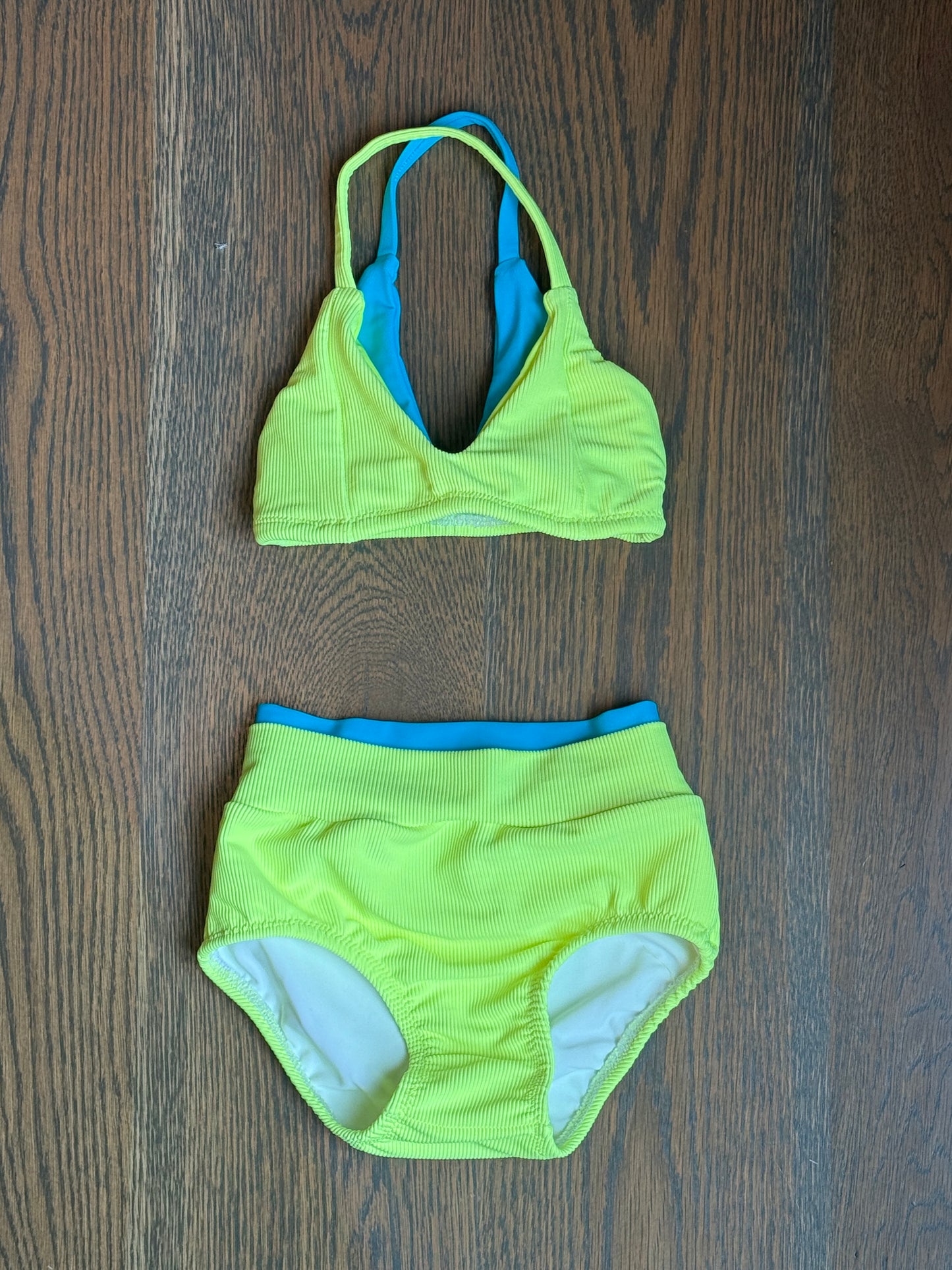 Lotus 2 piece